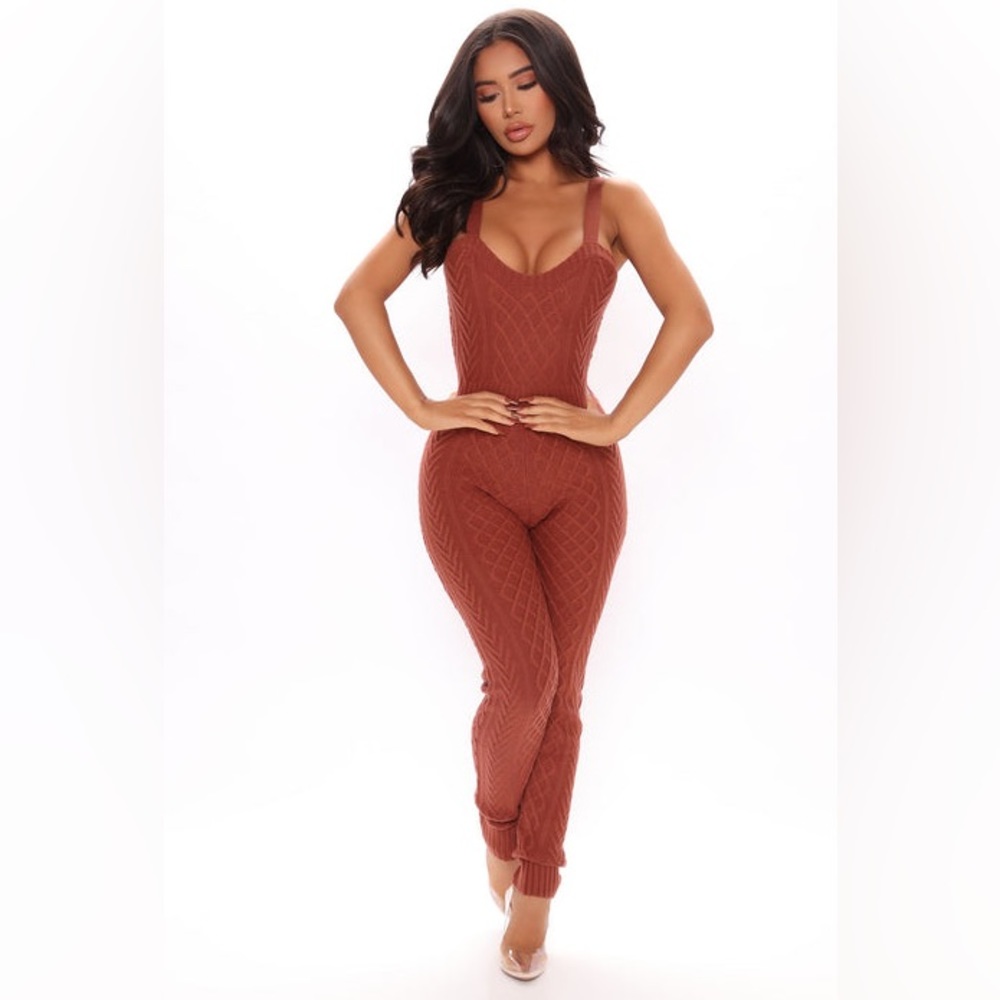 Fashion Nova Knit Jumpsuit SZ L- rust